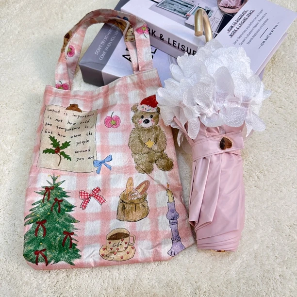 日单三折超轻四叶草可爱小熊多巴胺环保胶小清新复古玫瑰花晴雨伞