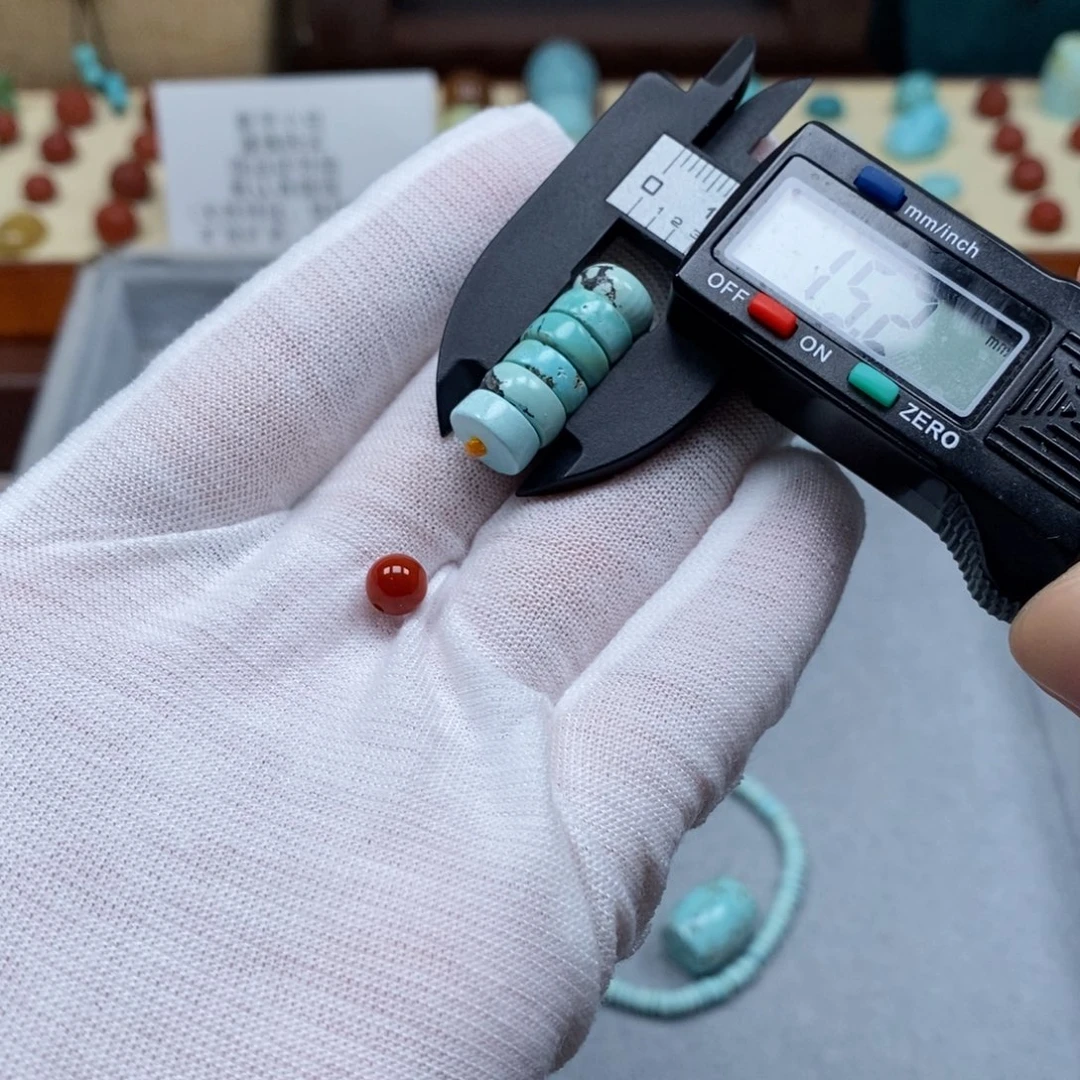 南红玛瑙配饰未镶嵌