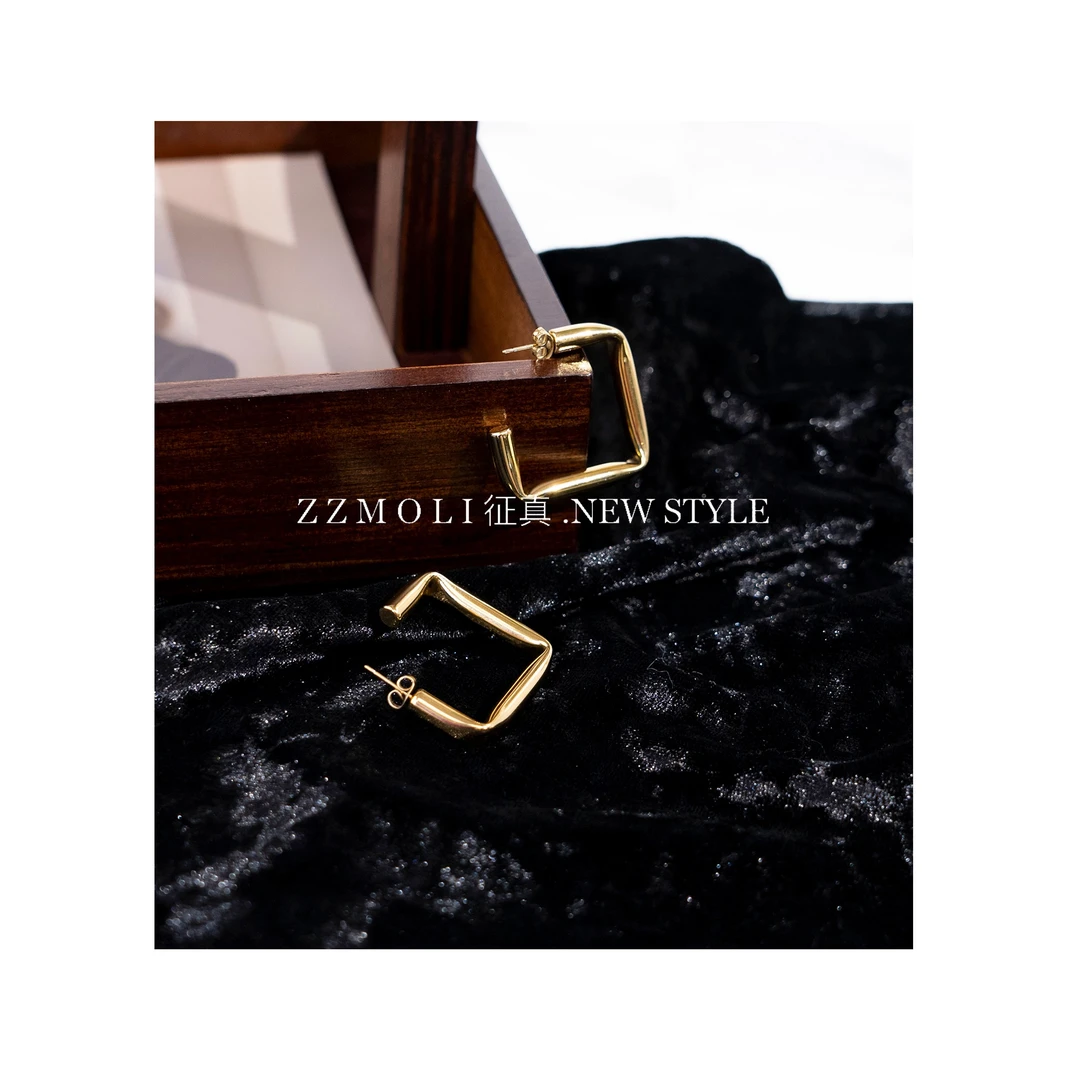 合金耳饰 【ZZMOLI】个性几何气质精致立体方框耳环ZBP7150