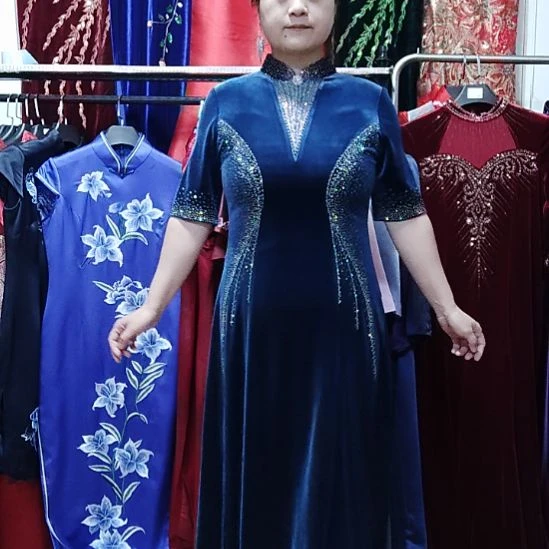 燕***格哈青半袖金丝绒长款重工改良旗袍鱼尾裙