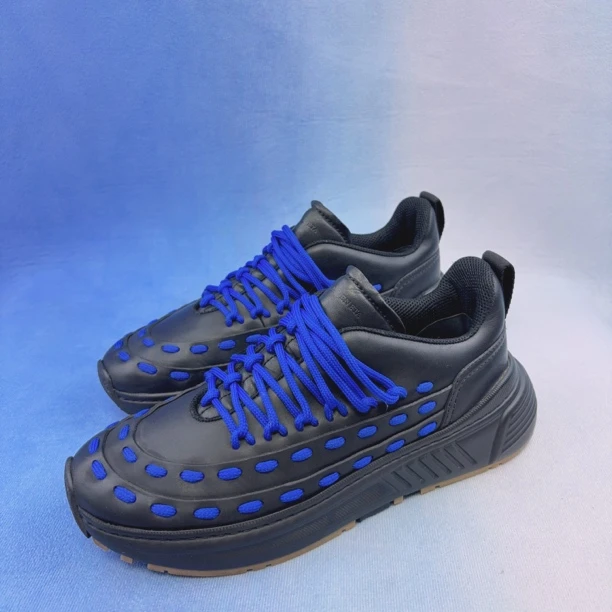 95新 BOTTEGA VENETA/葆蝶家 42码/经典款 黑蓝 时尚运动休闲鞋