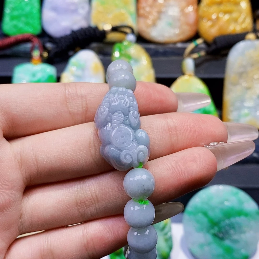 翡翠未镶嵌颈饰翡翠