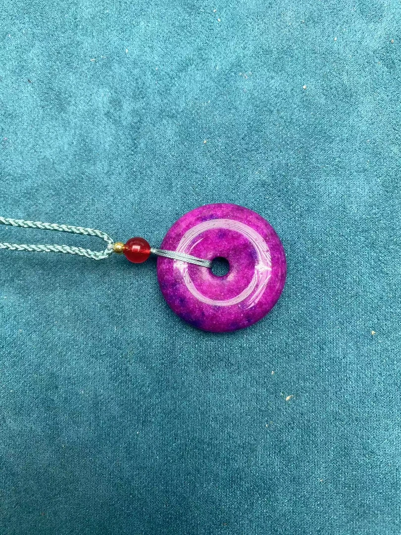 【贝贝优选】D2时尚百搭舒俱来水滴吊坠-赠链