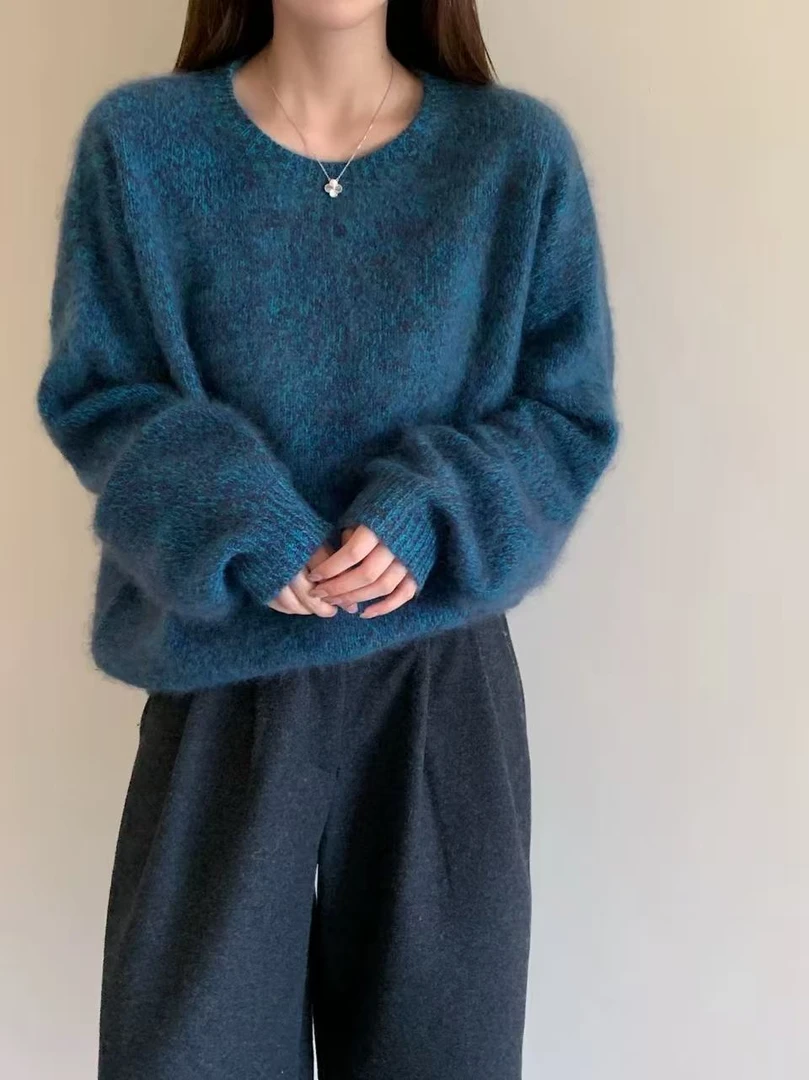 582宽松型秋冬圆领毛衣针织女装花纱女款常规款蓝色