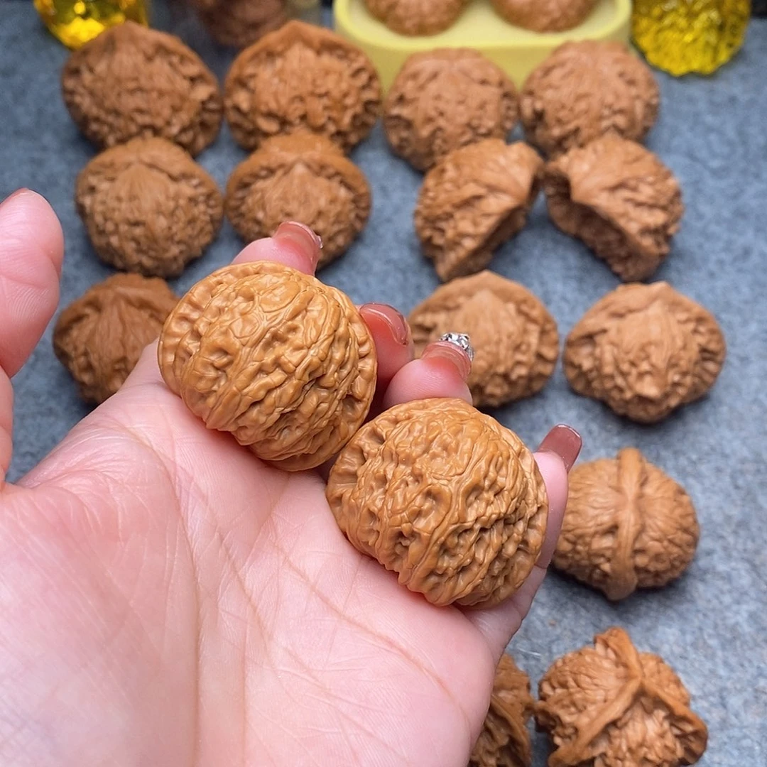 文玩核桃把件精品白狮子37全品肚37