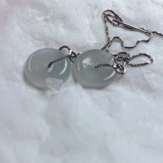 翡翠颈饰未镶嵌高****❓耳坠