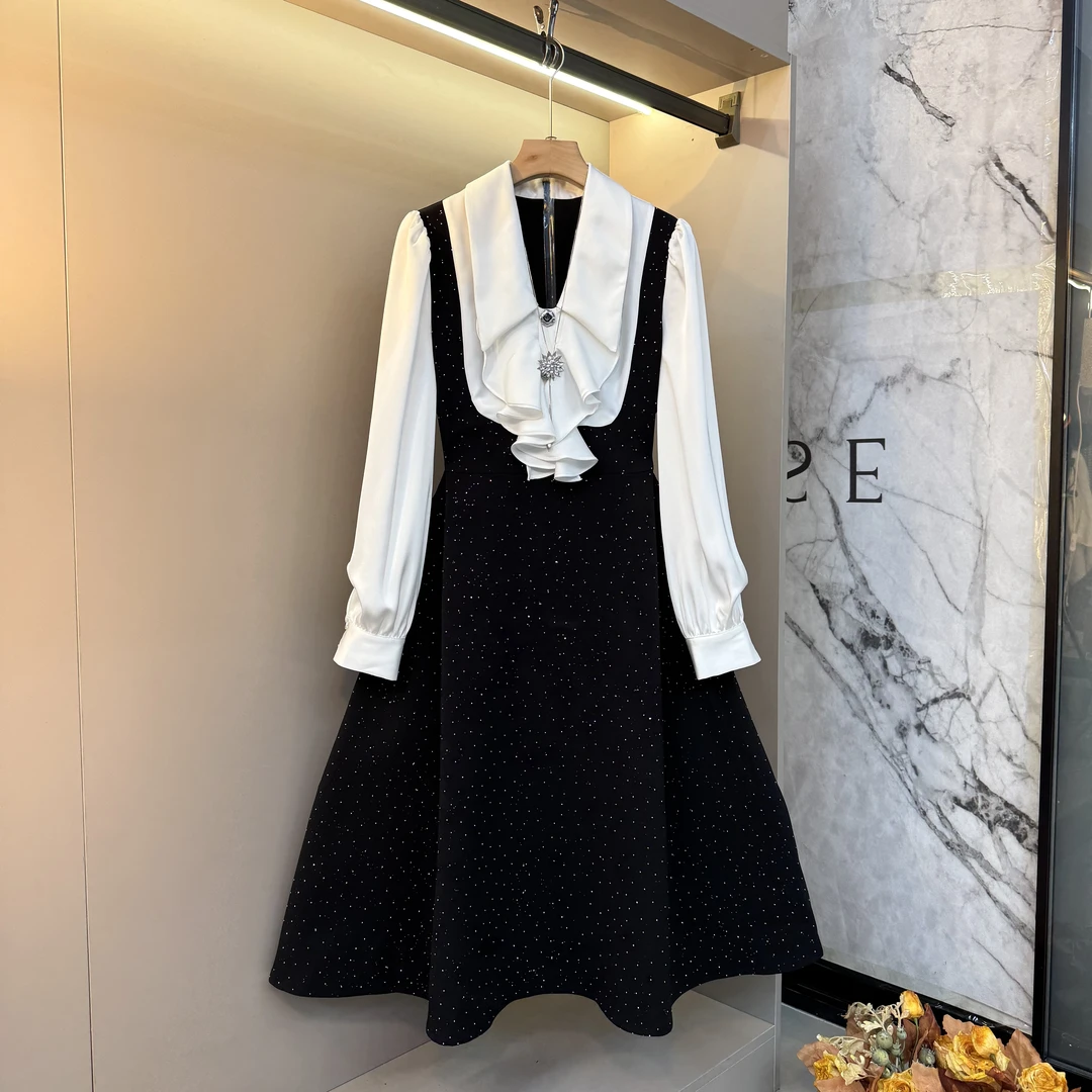 2025轻奢优雅欧货时尚法式微胖花边满钻显瘦气质精致感连衣裙