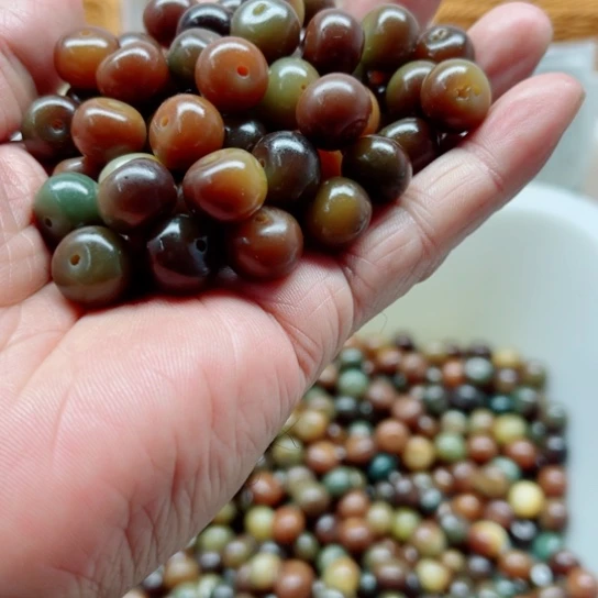 白玉菩提吊坠瑕疵12.7敦煌苹果120颗