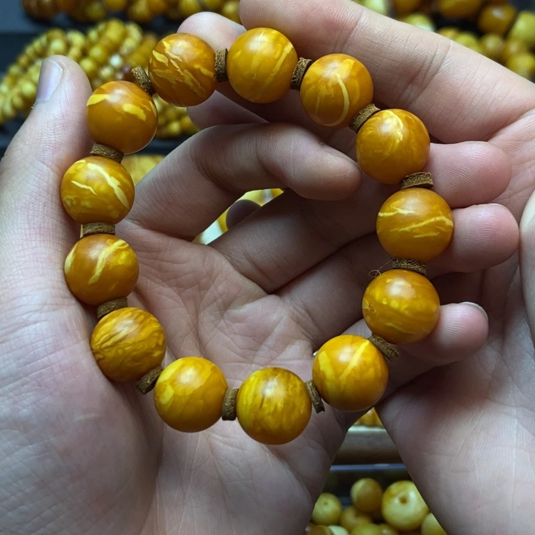 蜜蜡未镶嵌珠宝奇石