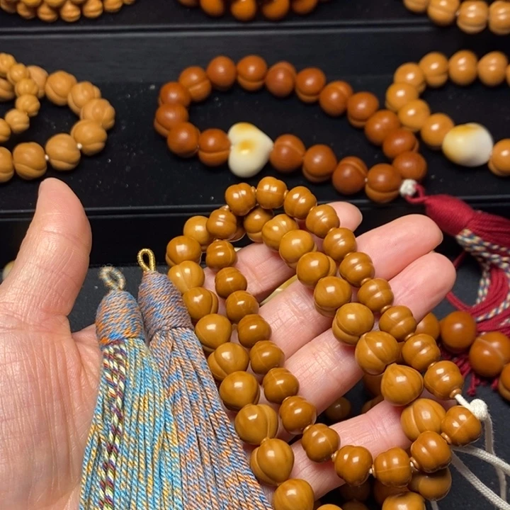 t***e手串/手链核桃猴头核桃屁桃加葫芦微瑕加流苏