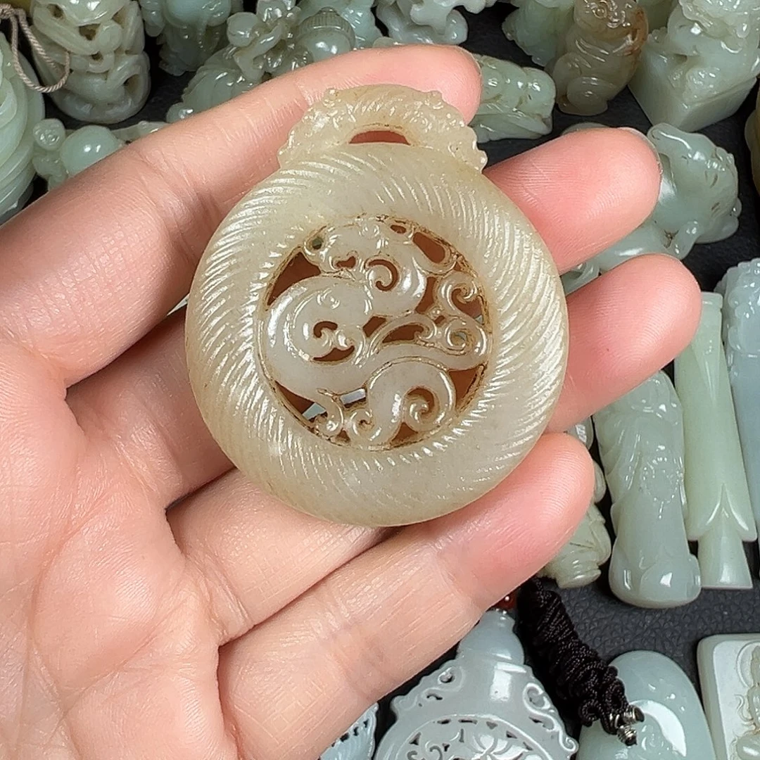 和田玉未镶嵌吊坠(不含链)