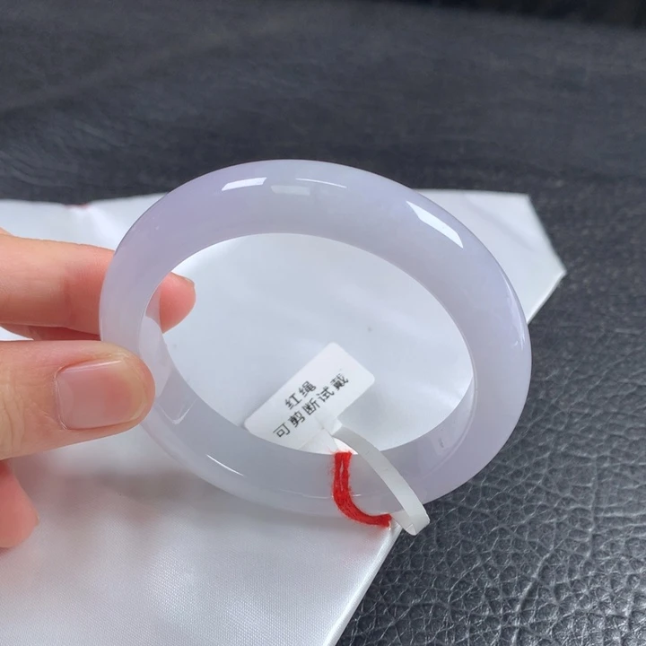 翡翠未镶嵌手镯