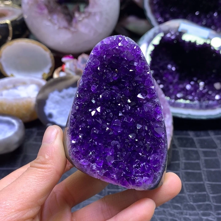 水晶福利紫晶簇未镶嵌万*云