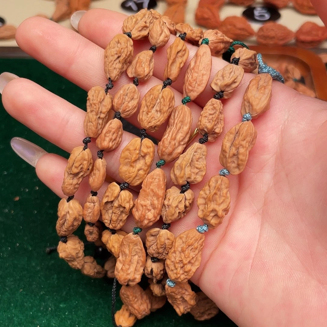 萱***萱吊坠文玩核桃异形