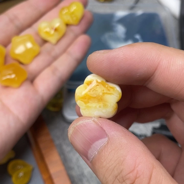 华***.琥珀未镶嵌珠宝奇石