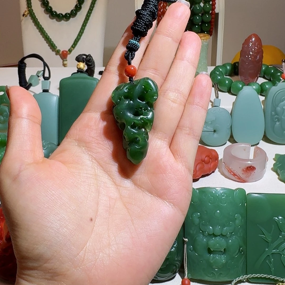 和田玉未镶嵌吊坠(赠链)太湖石吊坠