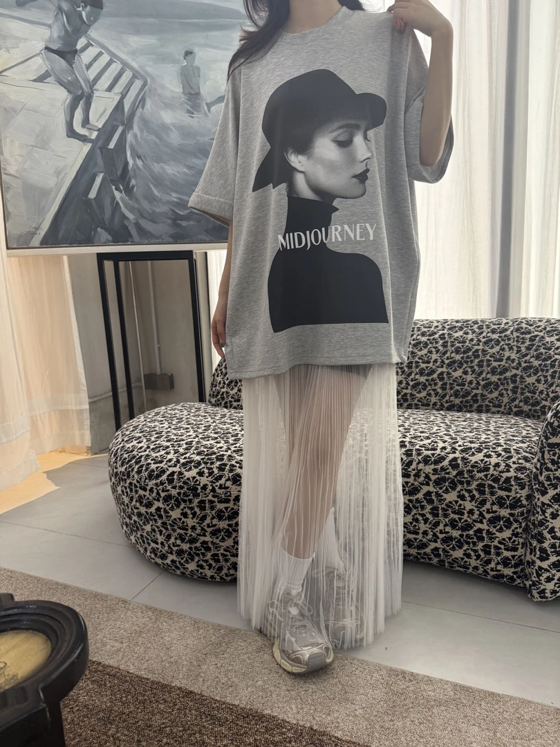 【套装】网纱半身裙宽松人物头像短袖一整套