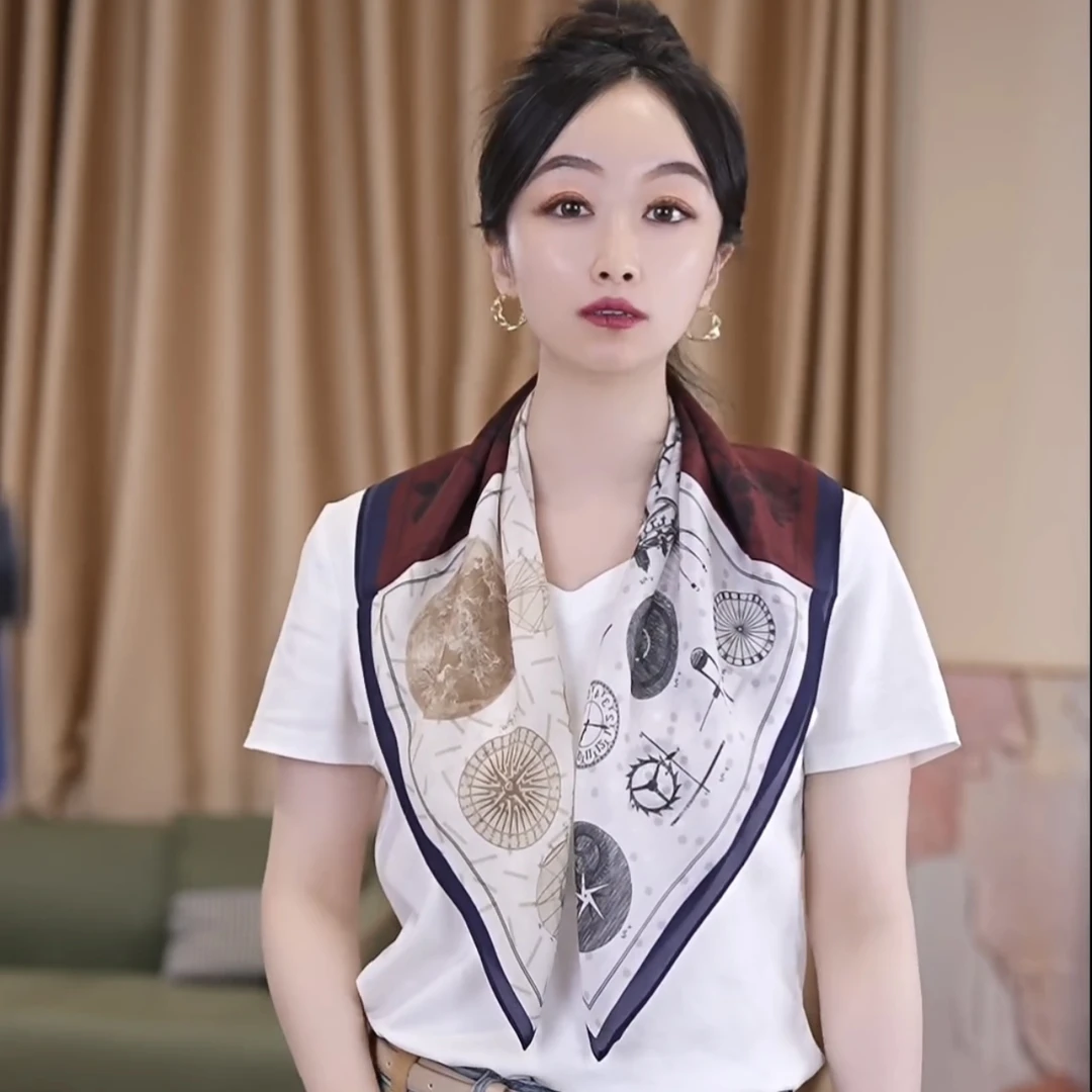 100桑蚕丝双绉65小方巾夏季空调房护颈丝巾真丝薄款披肩星象仪