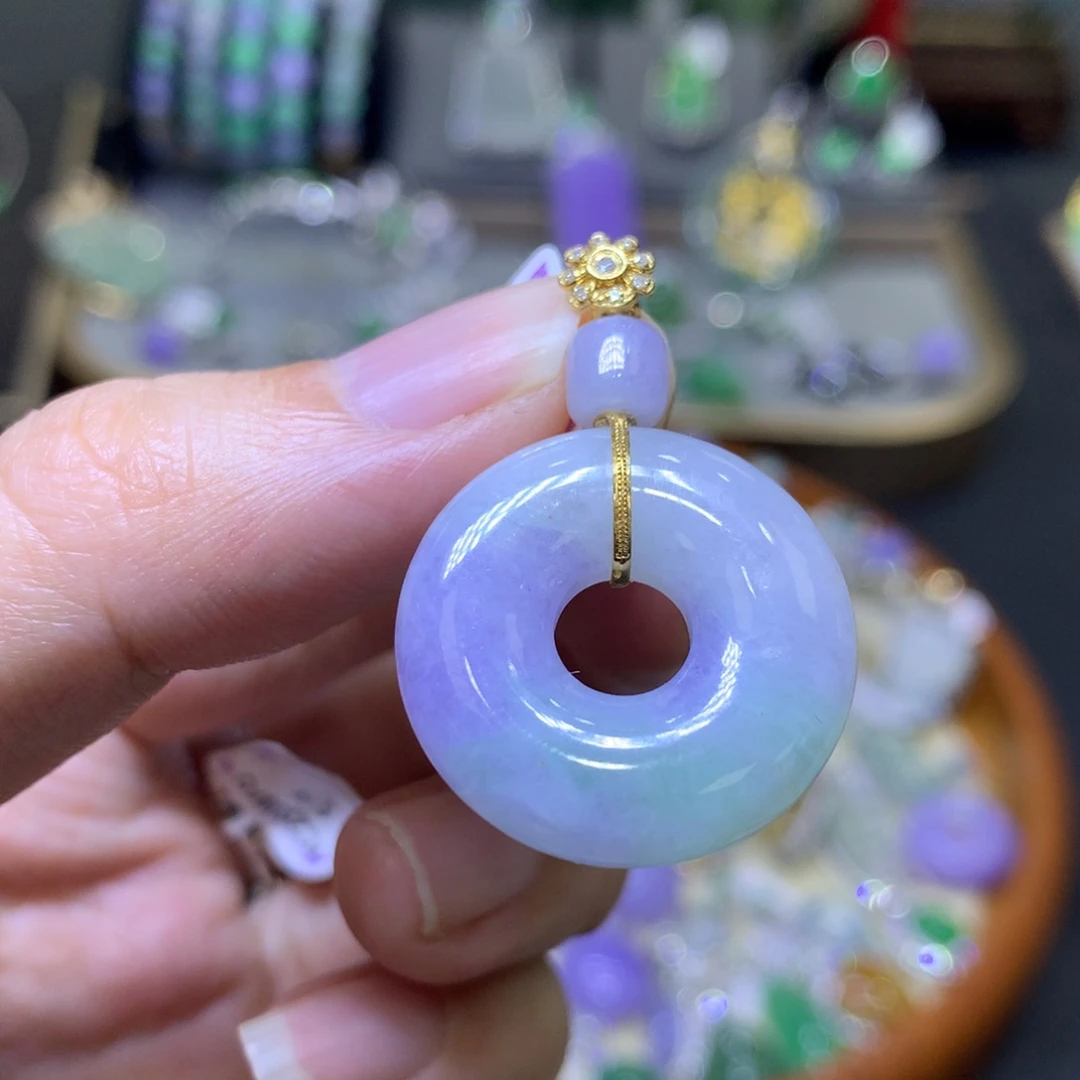 翡翠18K金镶嵌颈饰翡翠吊坠项链