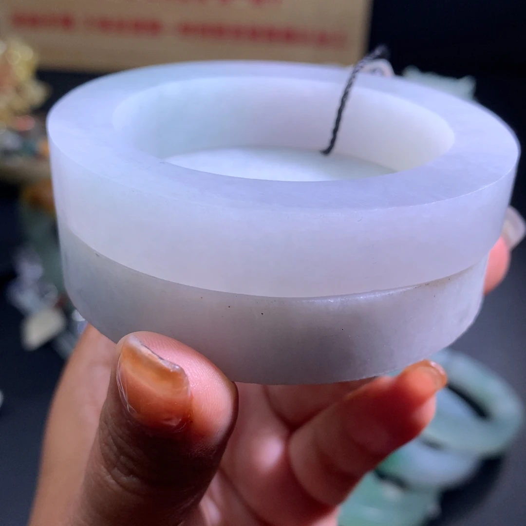 定制翡翠正未镶嵌