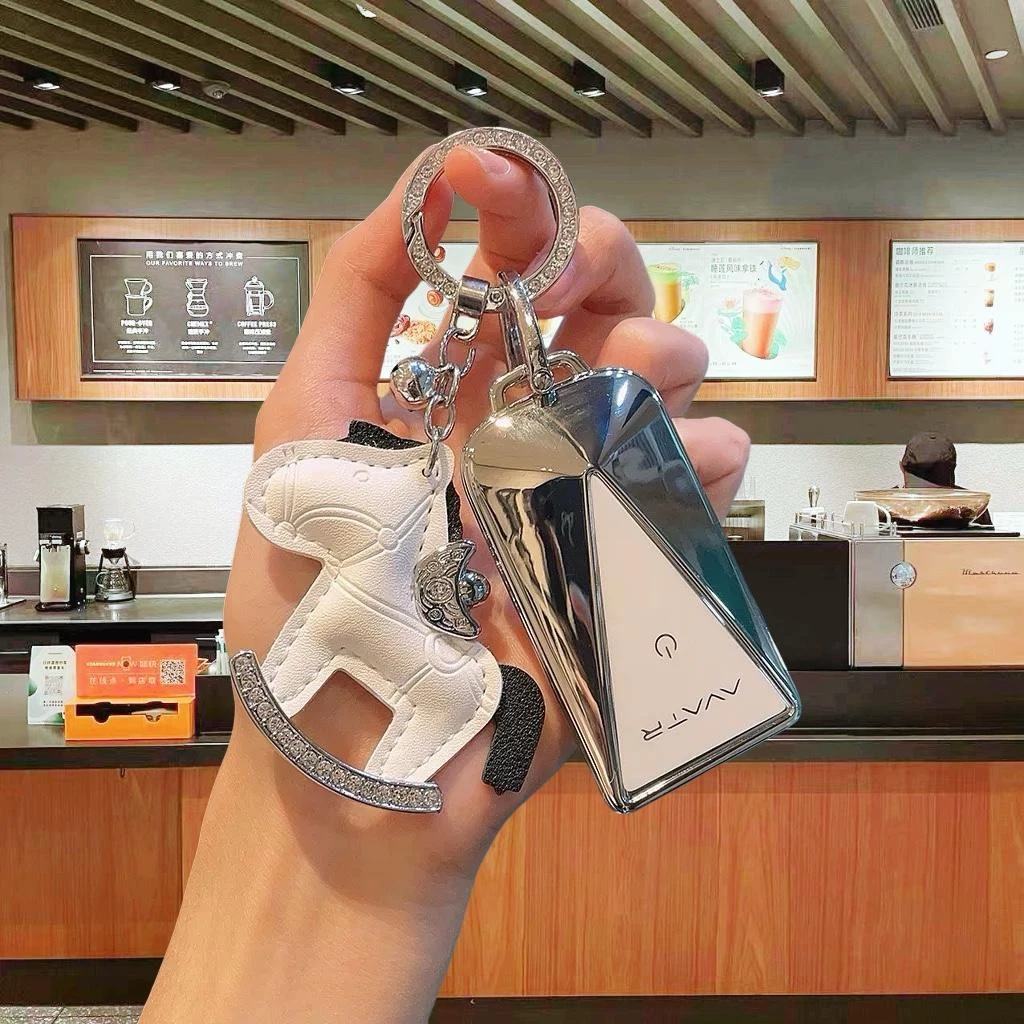 适用于25款阿维塔12钥匙套新款阿维塔07增程全包保护壳11高档车扣