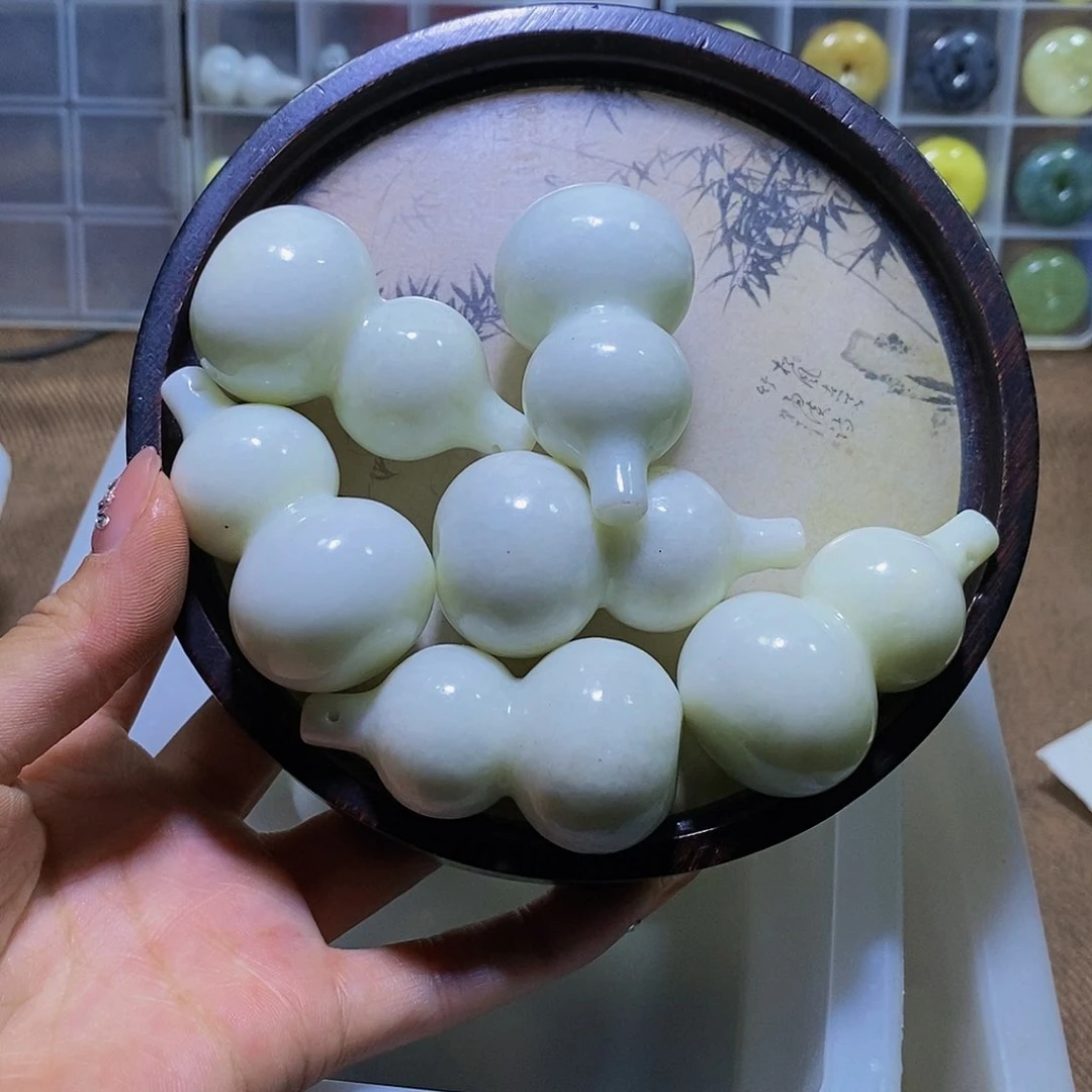 蛇纹石玉未镶嵌其他100