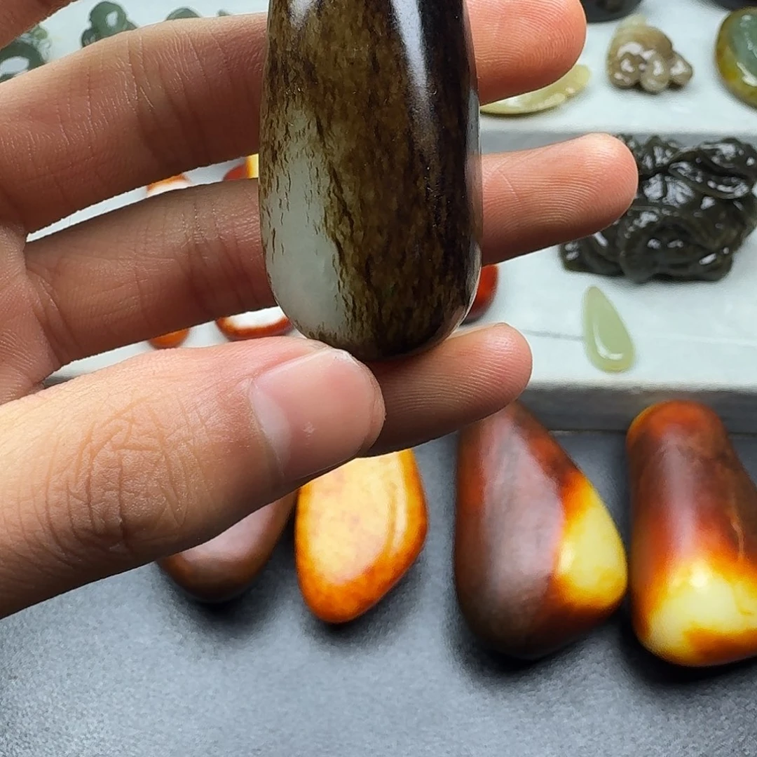 话***！和田玉未镶嵌颈饰