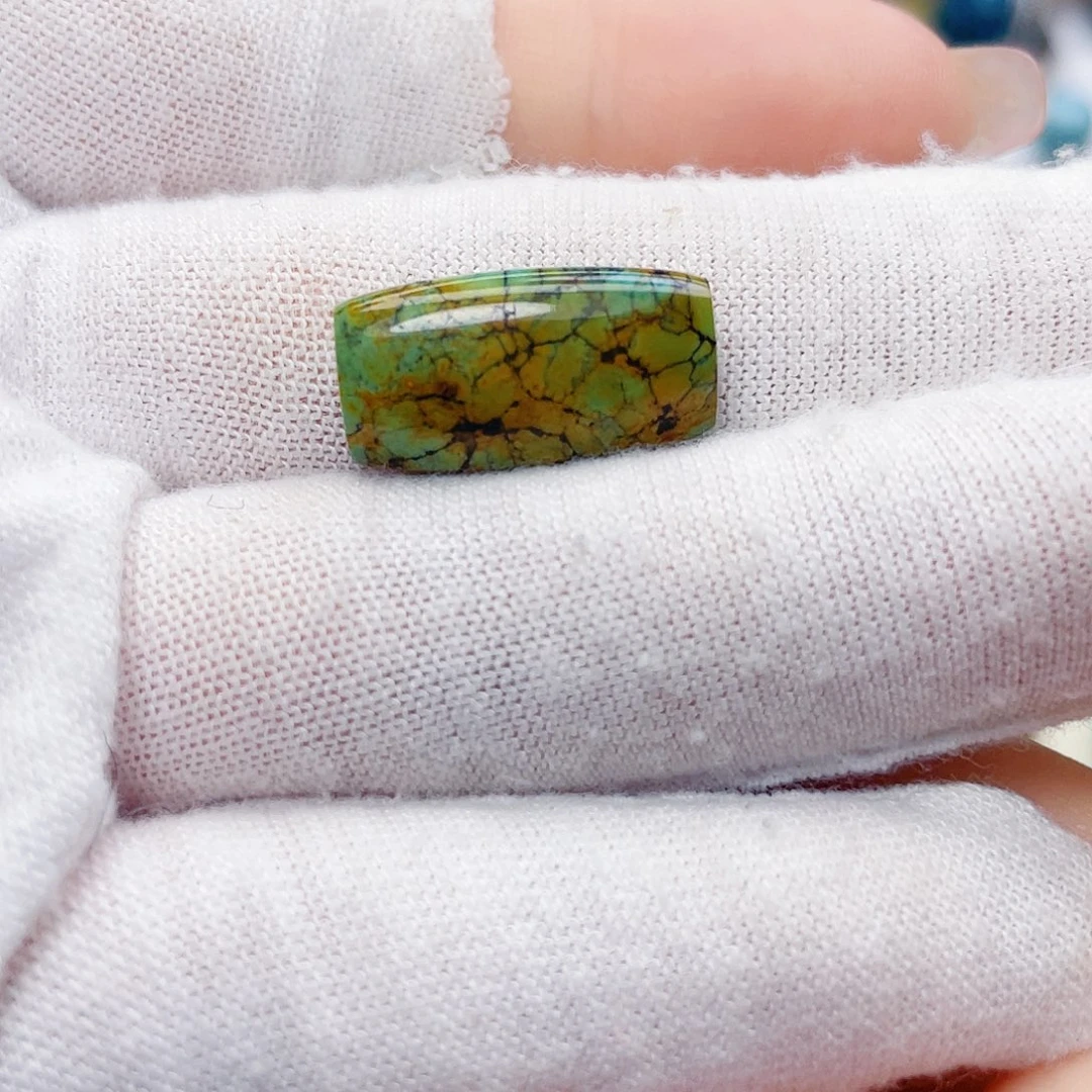 宁***a绿松石未镶嵌饰品