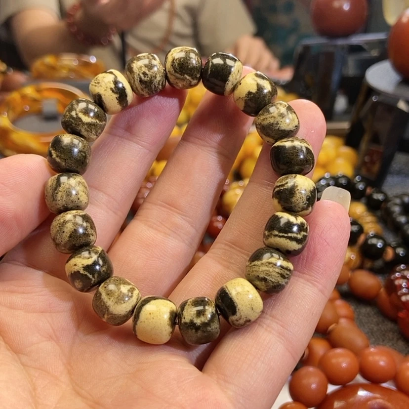 【闪购商品】未镶嵌吊坠(不含链)蜜蜡