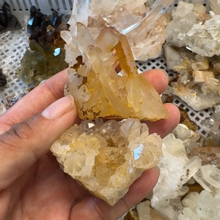 柒***酒珠宝半成品水晶未镶嵌