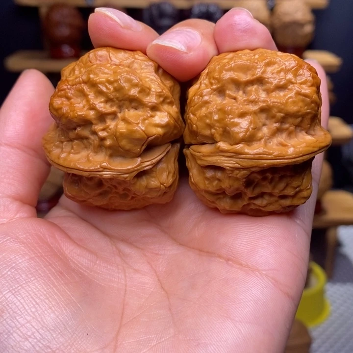 文玩核桃把件金尊龙脊27