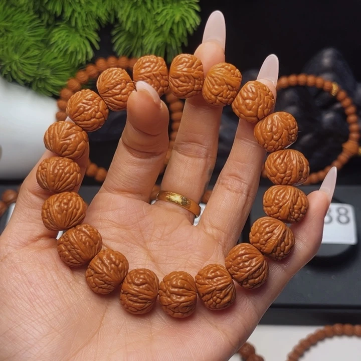 龙纹桃核荔枝纹15