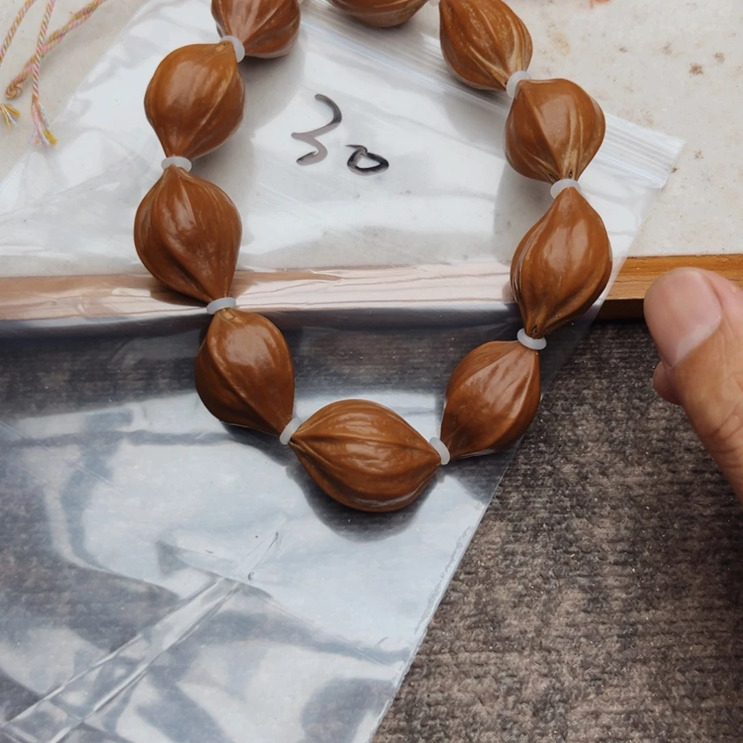 橄榄核手串/手链30号,2.2×3.0四花