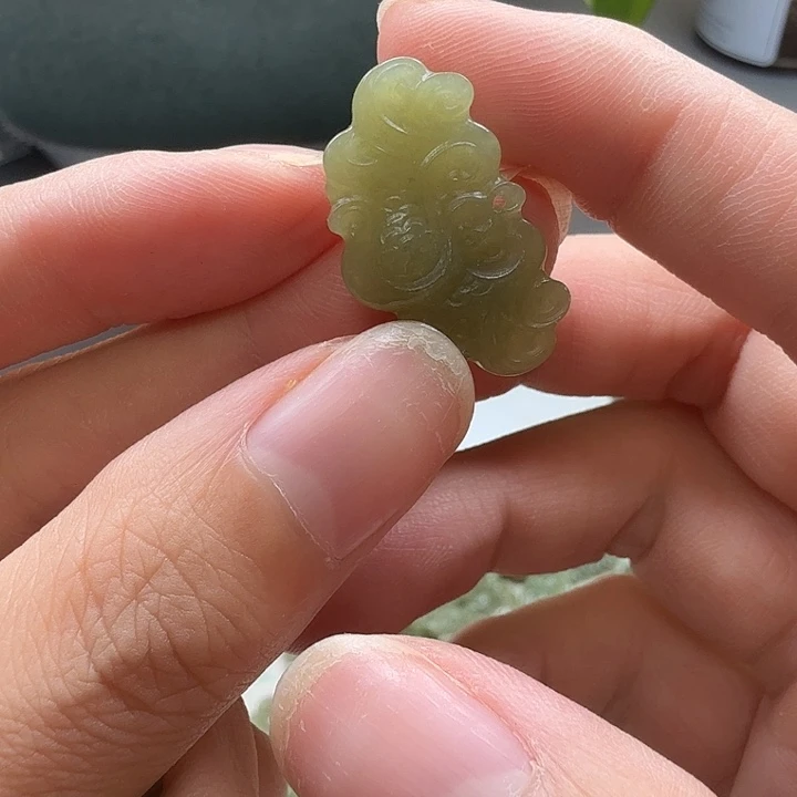 和田玉未镶嵌颈饰004