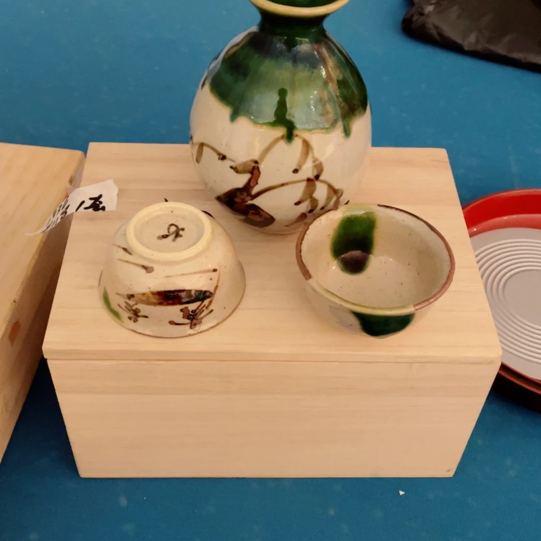 瓷片绿织布一壶俩杯全新有款带盒子