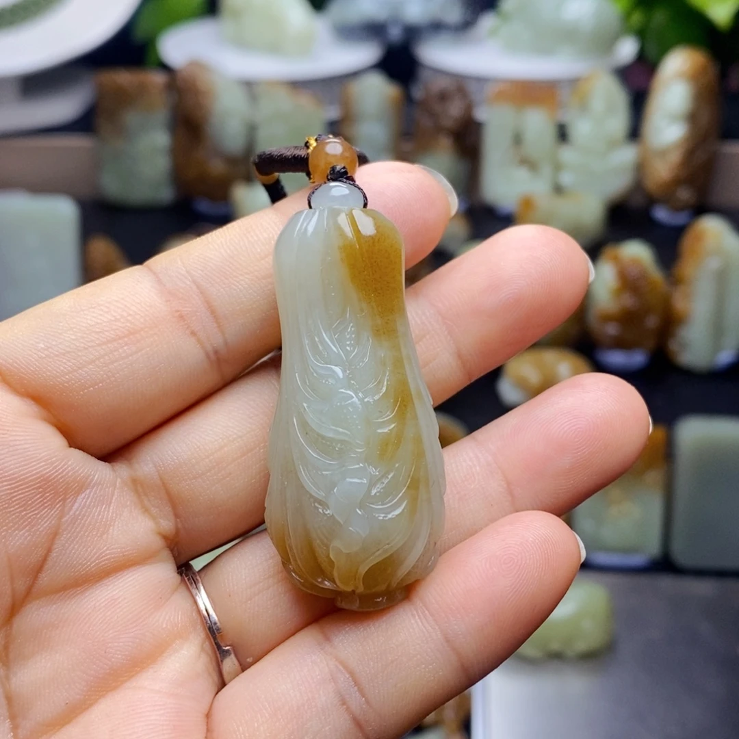 和田玉未镶嵌吊坠(不含链)