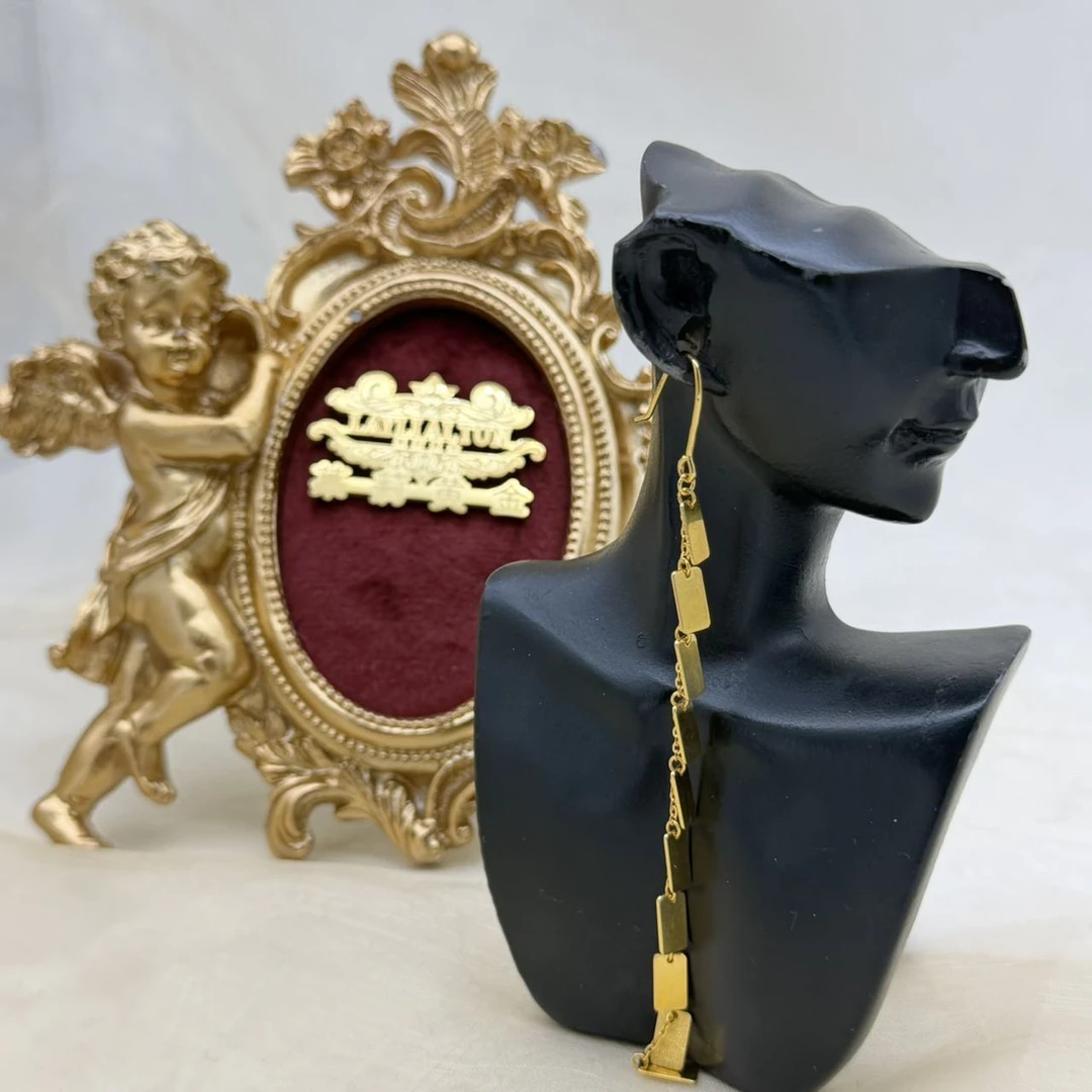 C播 8.19g 足金999 耳饰 e