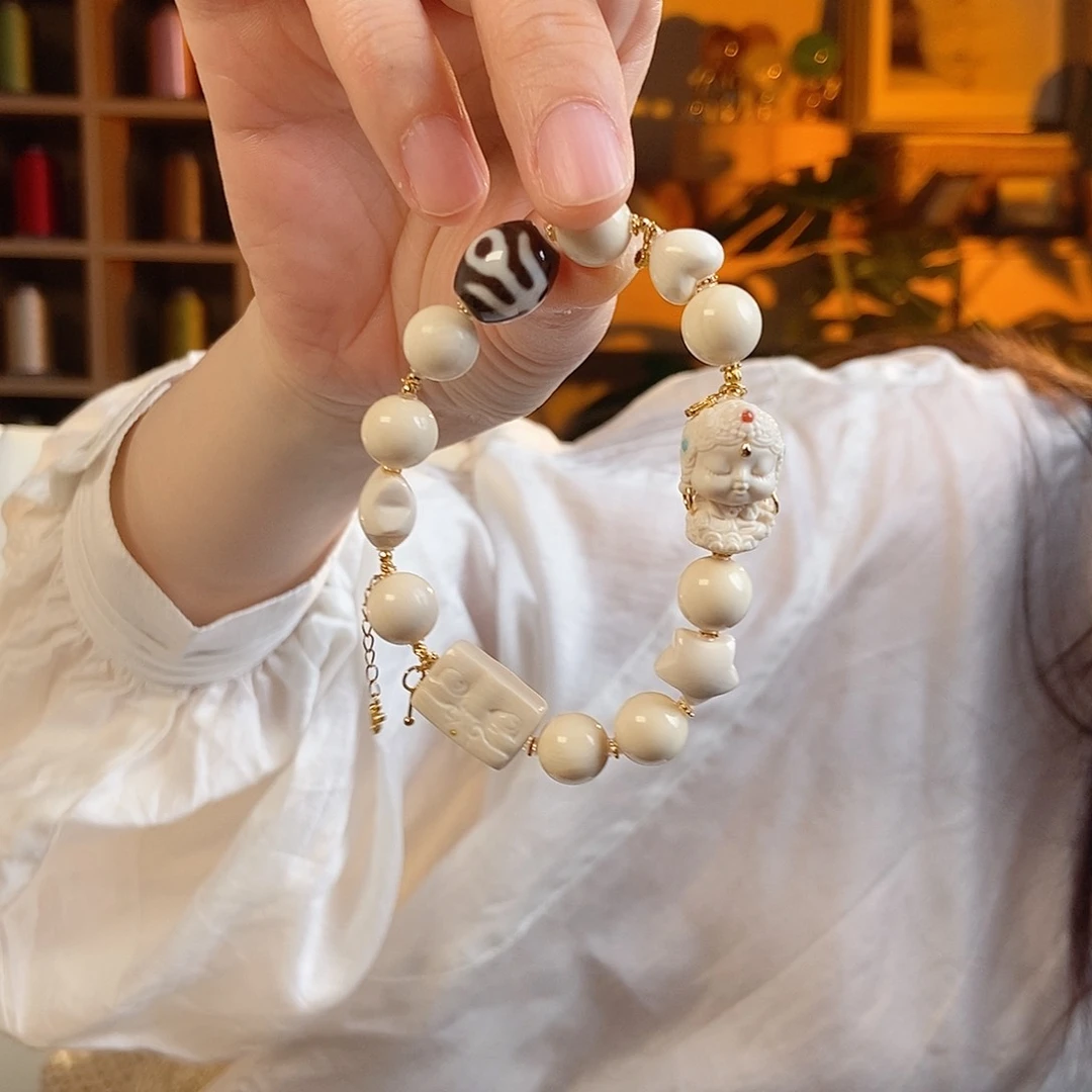 18K金镶嵌手链玛瑙/玉髓