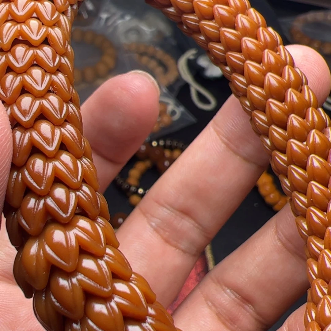 猴头核桃吊坠呕到