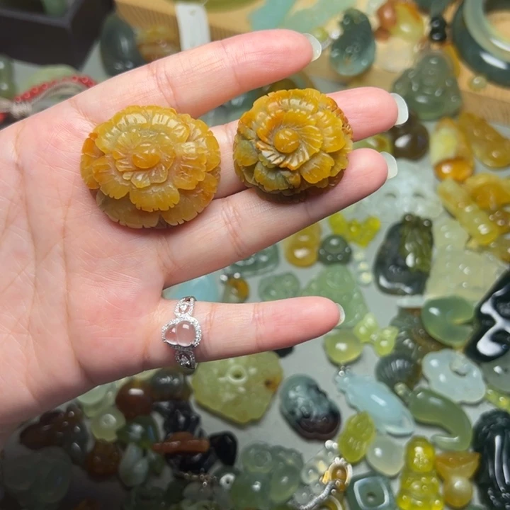 未镶嵌蛇纹石玉微瑕吊坠手串