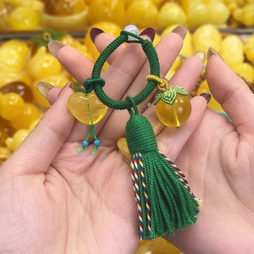 裸石琥珀未镶嵌心想事成挂件