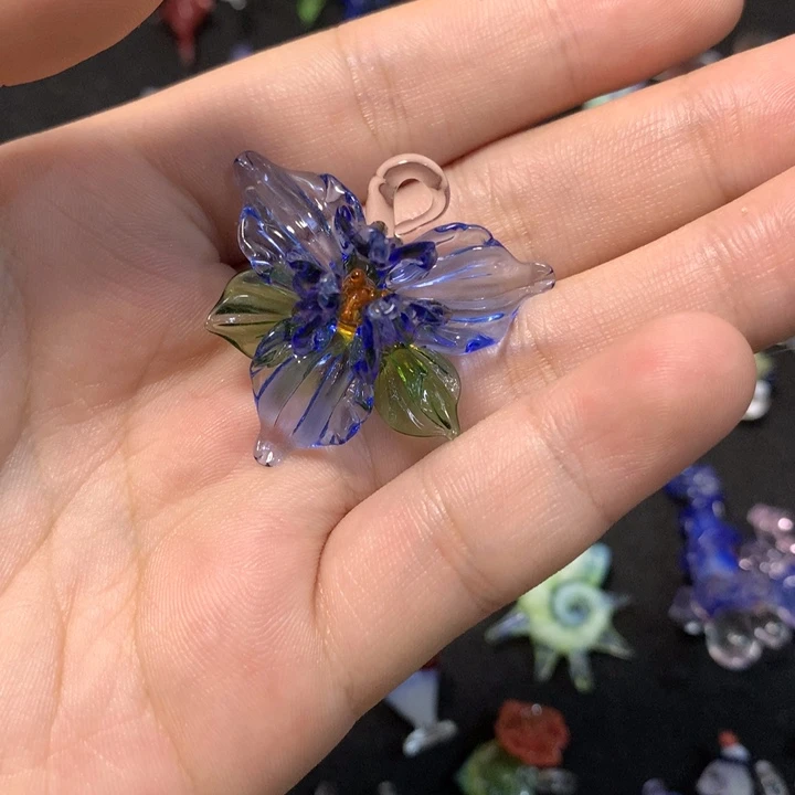 红***菓颈饰玻璃鸢尾花1个
