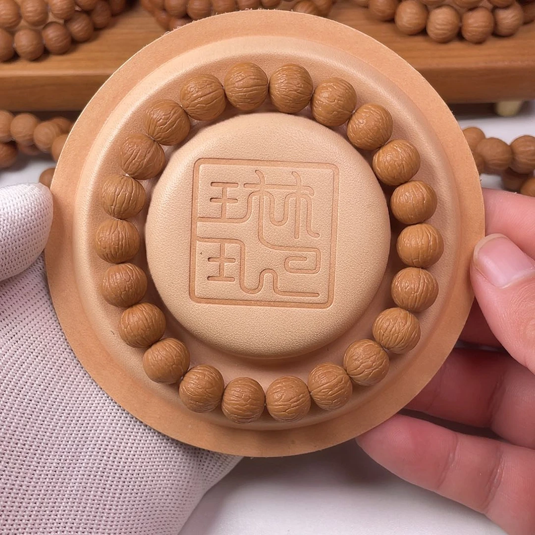 秋***溟猴头核桃吊坠凤羽