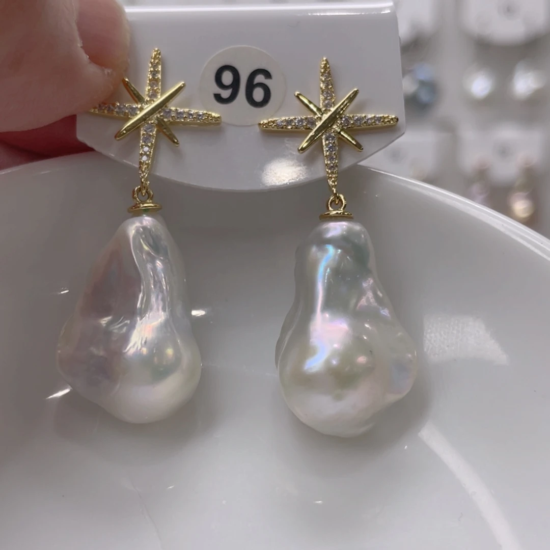 颈饰未镶嵌淡水珍珠