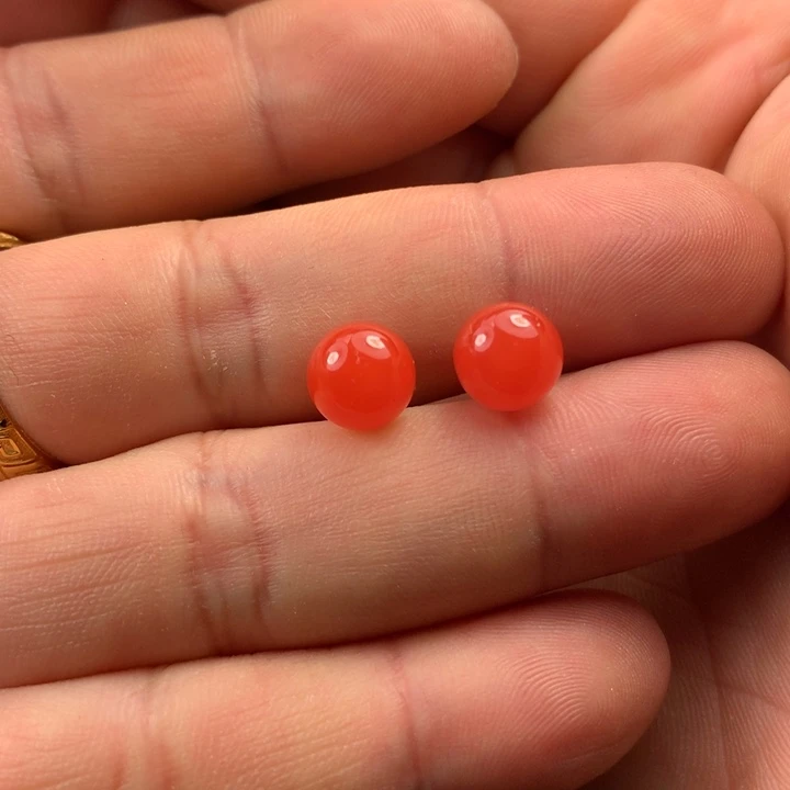 18K金镶嵌耳钉南红玛瑙