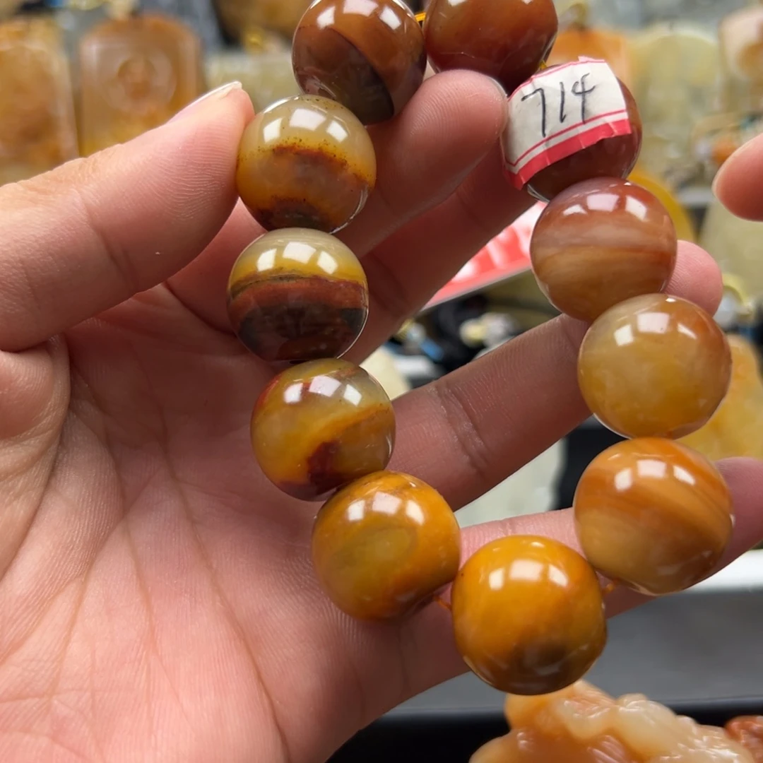 未镶嵌石英质玉（黄龙玉）黄龙玉