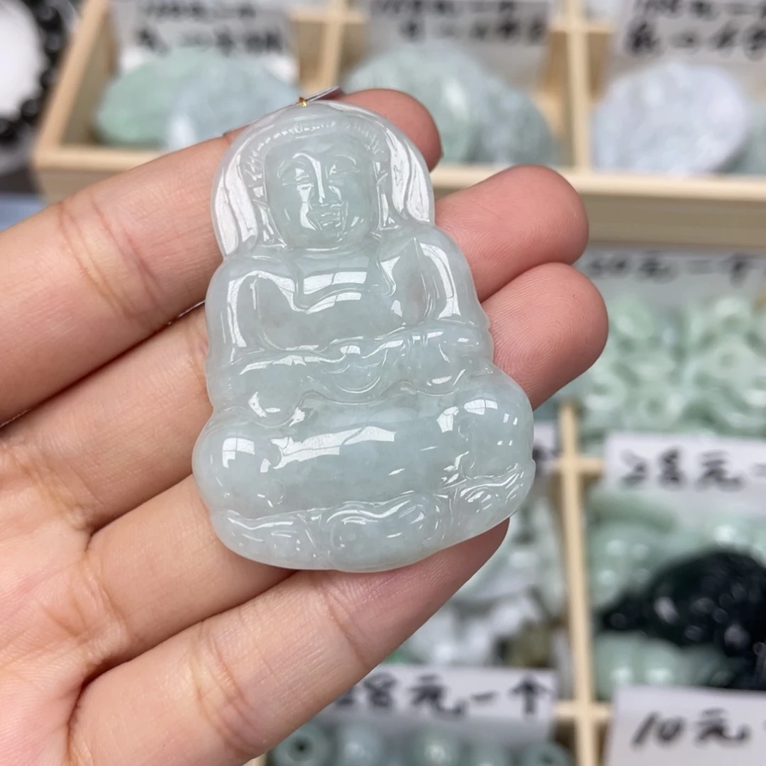 翡翠未镶嵌颈饰观音