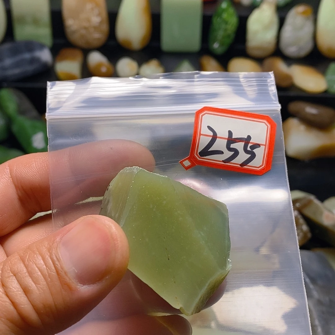 祥***。未镶嵌和田玉（糖玉）珠宝半成品
