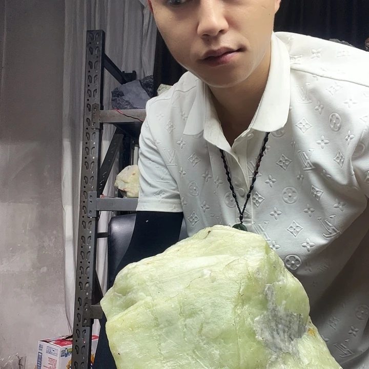 y***l未镶嵌蛇纹石玉珠宝奇石10