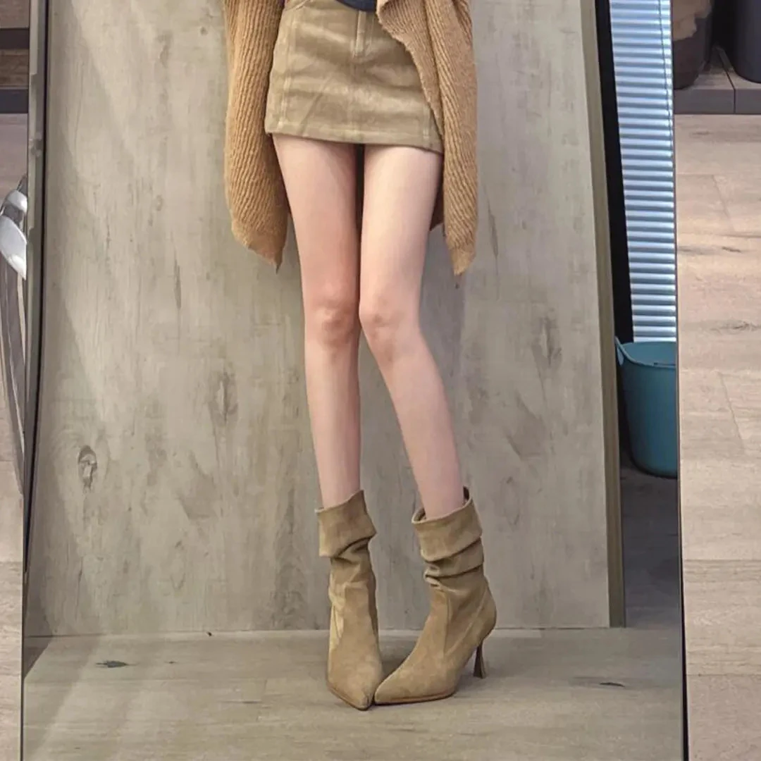 秋冬新款美拉德绒面内增高短靴网红韩系尖头时尚百搭弹力靴子女